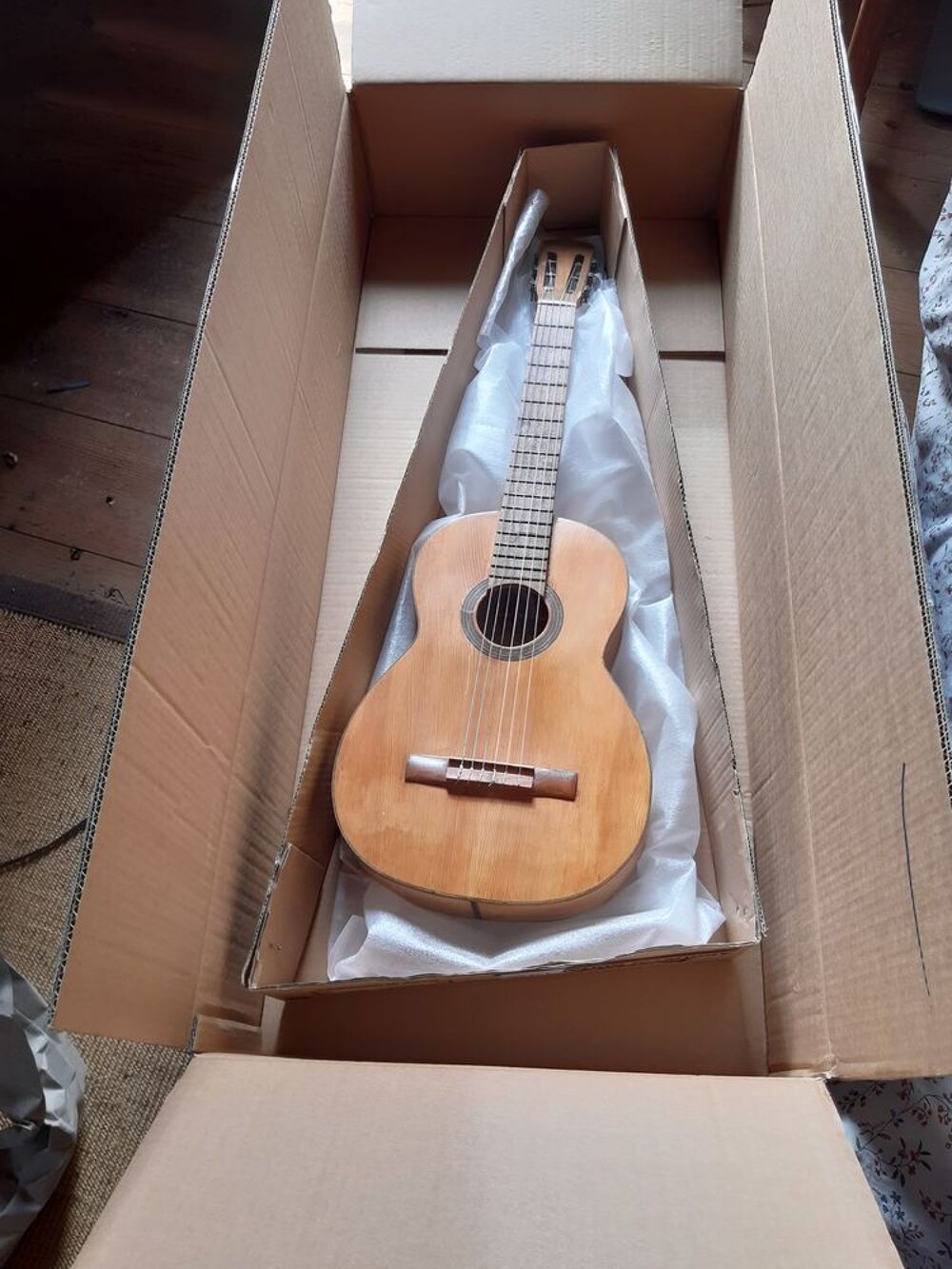 Guitare flamenco Valenciano ann&eacute;e 1960 Instruments de musique