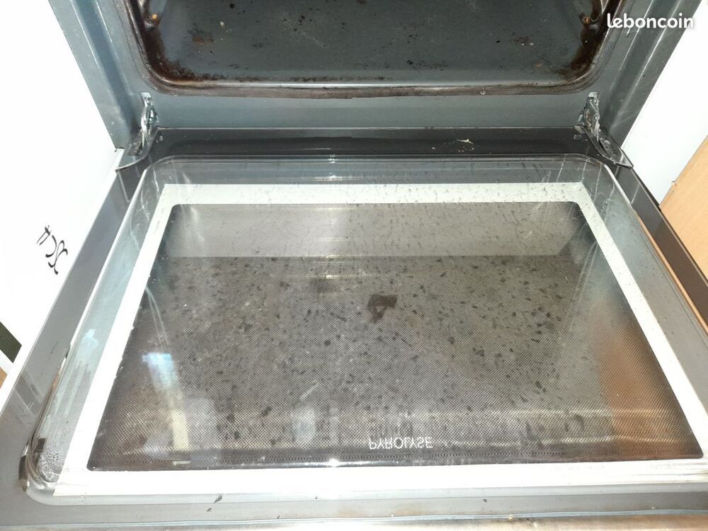 Cuisini&egrave;re vitroc&eacute;ramique Electroménager