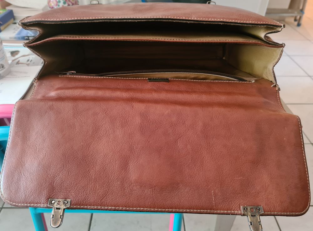 Serviette en cuir roux/marron lumineux, doubl&eacute;e cuir Maroquinerie