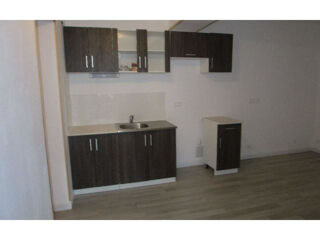  Immeuble à vendre 15 + pièces 224 m²