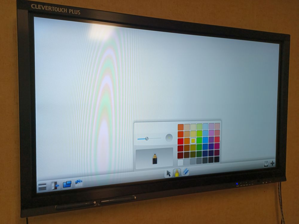&Eacute;cran tactile 55" CLEVERTOUCH PLUS Matériel informatique