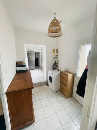  Appartement à louer 3/4 pièces 119 m²
