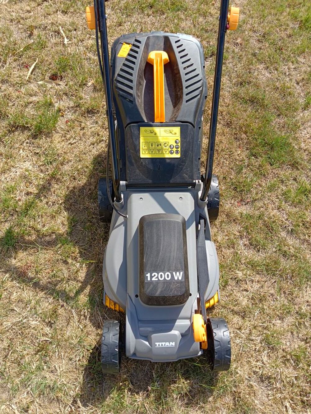 Tondeuse &agrave; gazon &eacute;lectrique Jardin