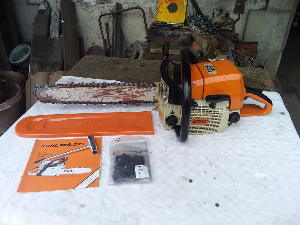 TRONCONNEUSE STIHL 039 Jardin