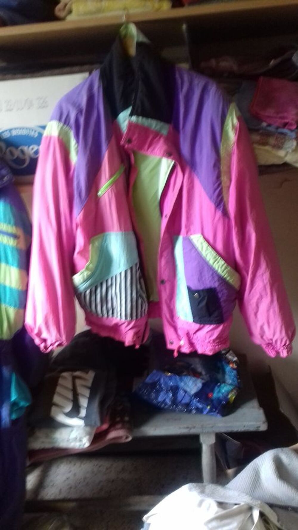 Lot de 2 combinaisons vintage de Ski + un blouson TTBEG Vêtements
