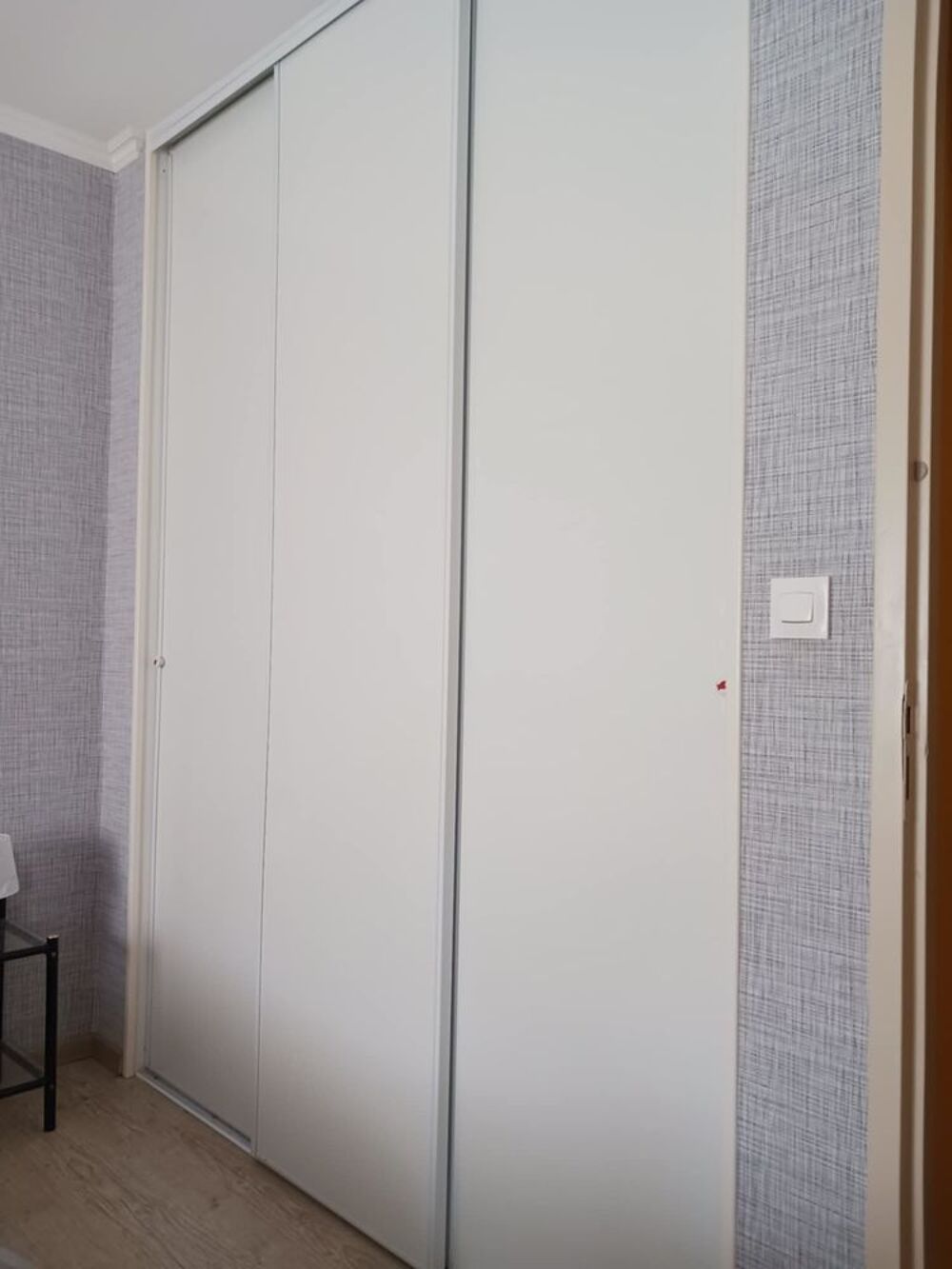 3 portes coulissantes de placard ouverture totale de 1.80ml Bricolage