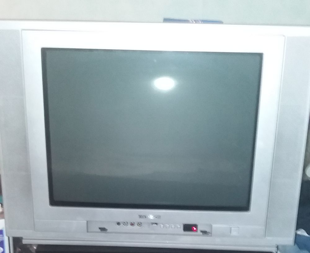 Meuble tv et table weng&eacute; Meubles