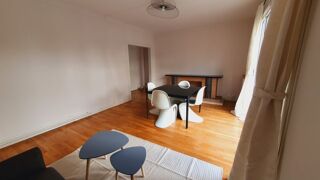  Appartement à louer 4 pièces 82 m²
