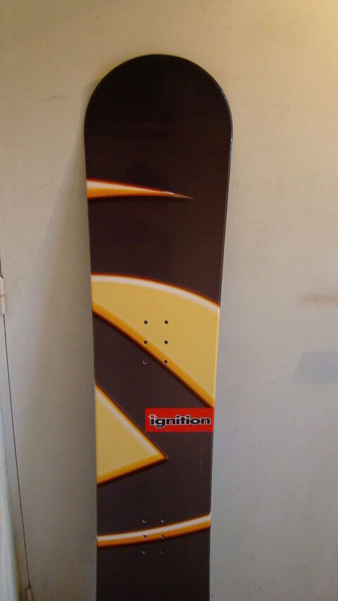 Snowboard Ignition  151 cm
Gargenville (78)