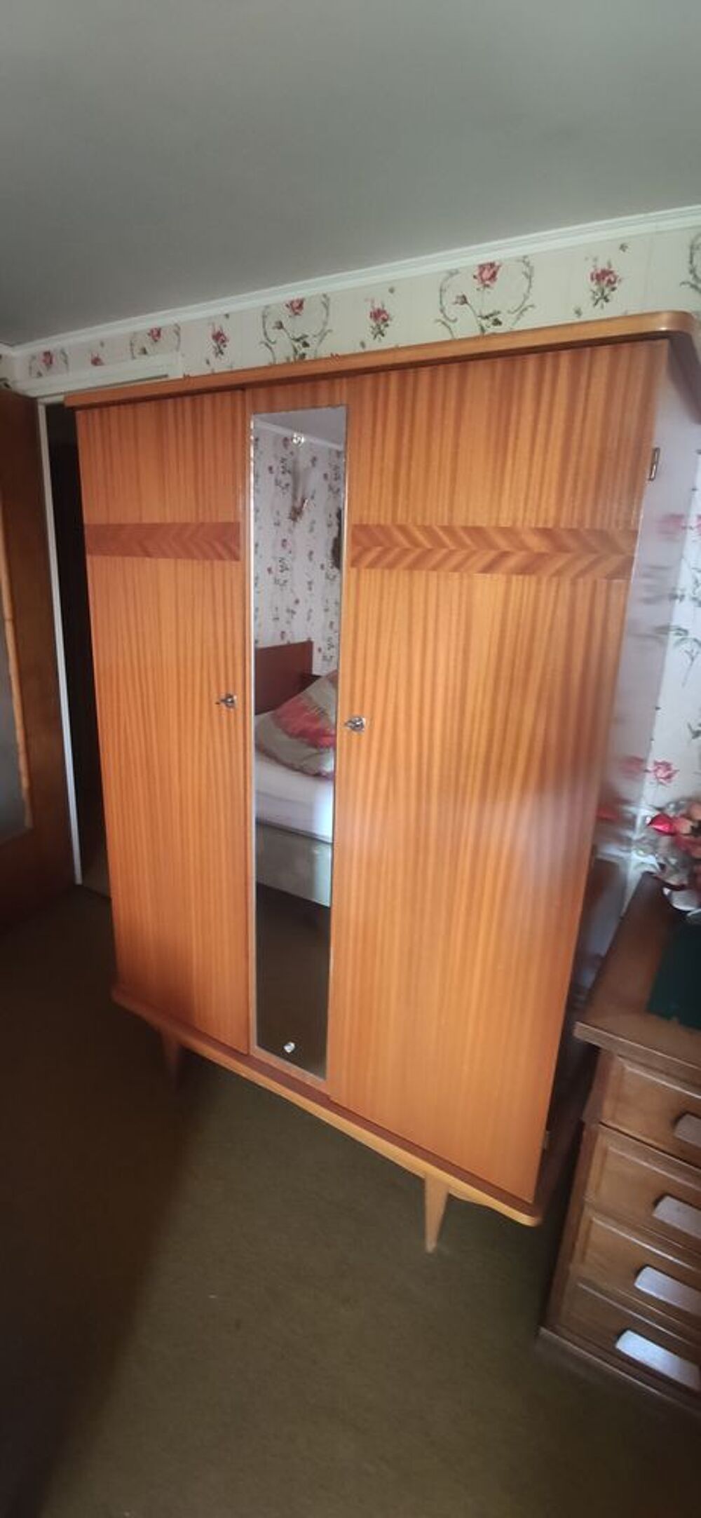 armoire vintage 2 portes et miroir central Meubles