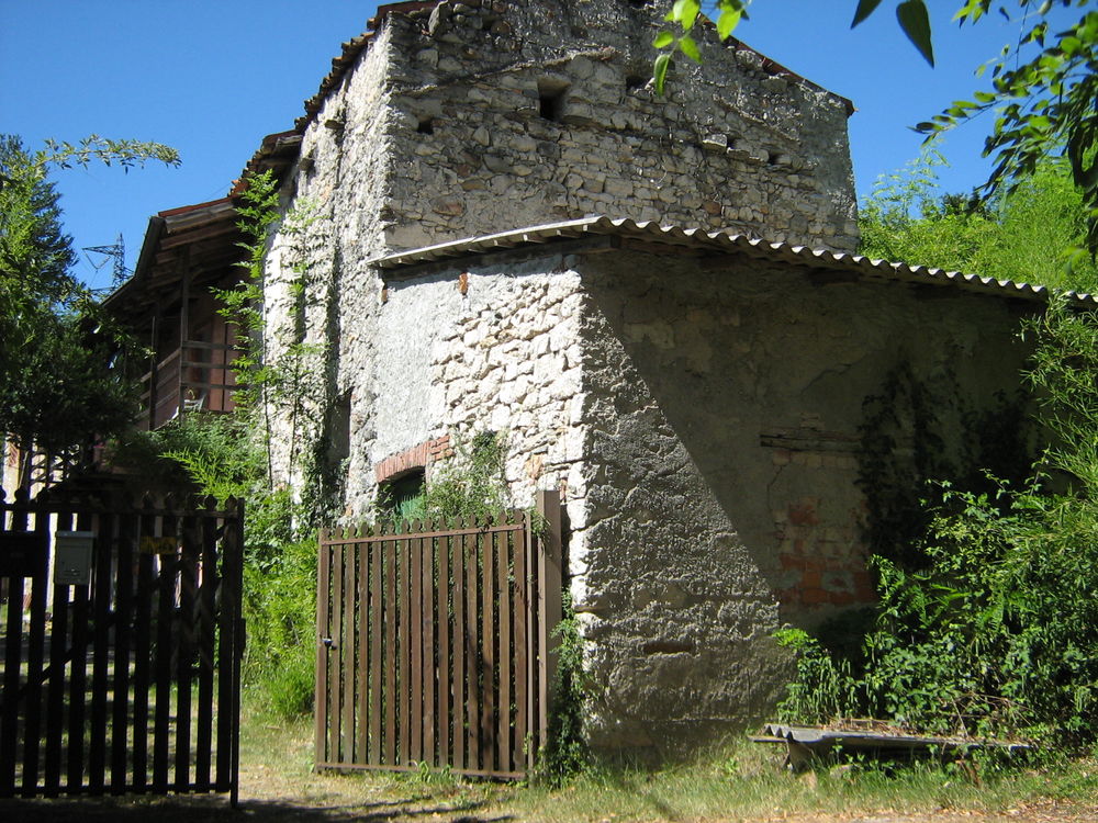 Vente Maison La propriété est située en italie du Nord à 10 kilo Suisse Grantola, varèse, italie (Italie)