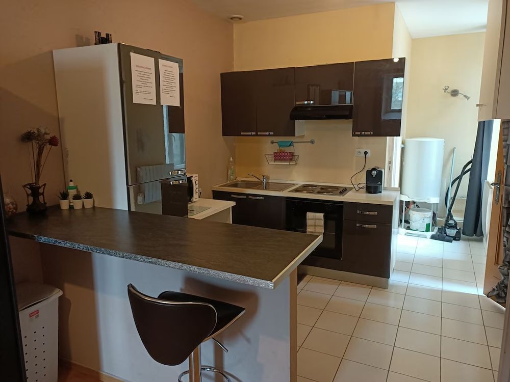 Location Appartement Beau studio meublé avec terrasse Bail mobilité Nice