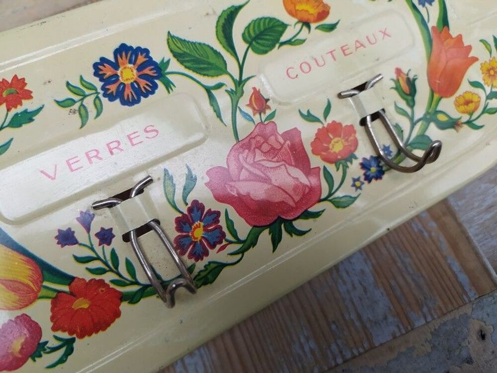 Accroche Torchons Vintage T&ocirc;le lithographi&eacute;e Motif Fleurs 