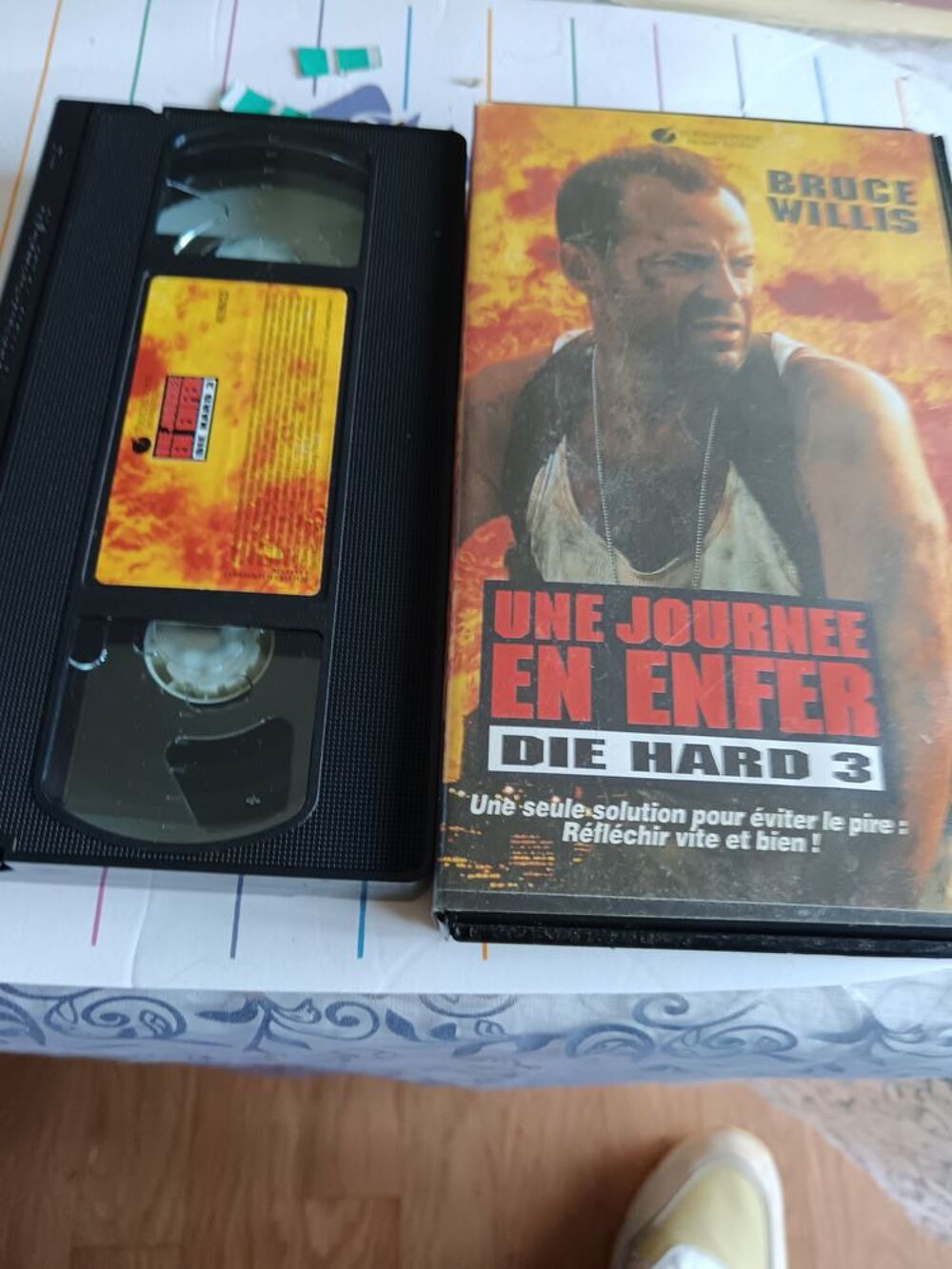 vhs film en parfaite &eacute;tat cause d&eacute;c&egrave;s DVD et blu-ray