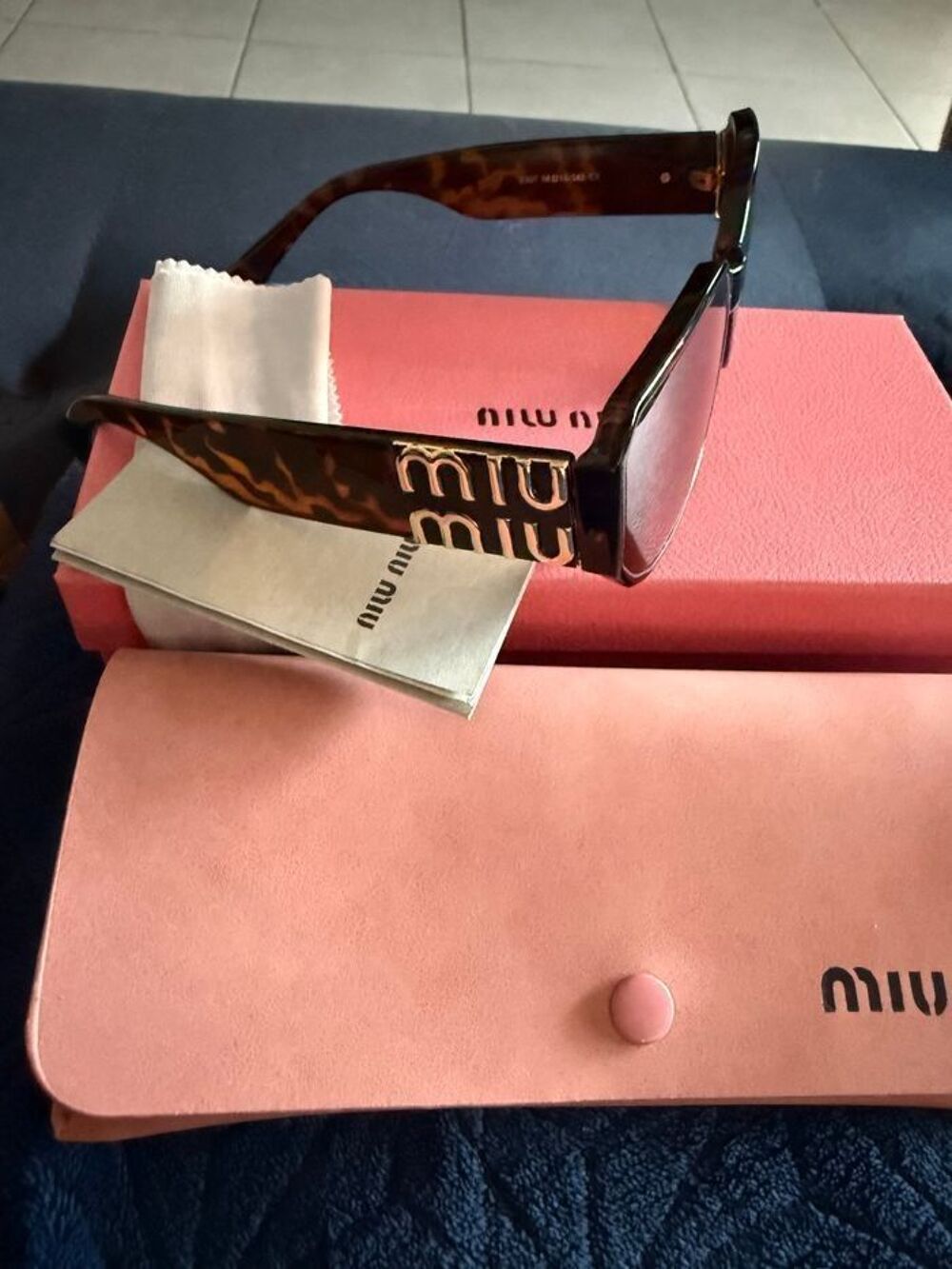 Lunette miu miu tt neuves Bijoux et montres