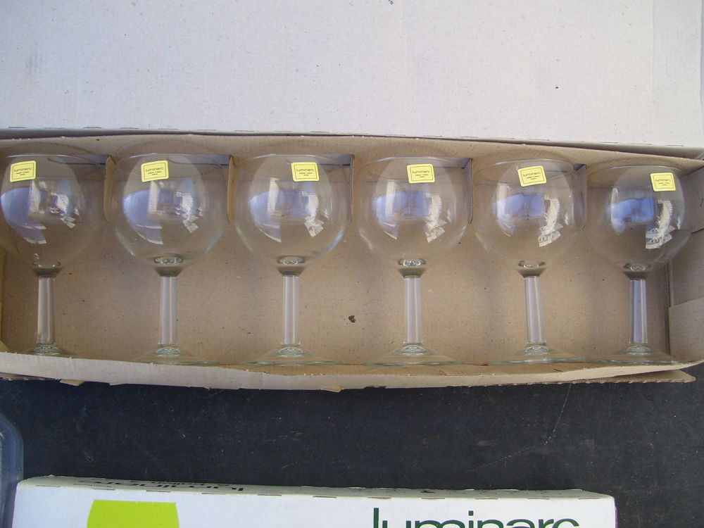 12 Verres &agrave; Pied Marque Luminarc A Prendre sur place
Stemgla Electroménager