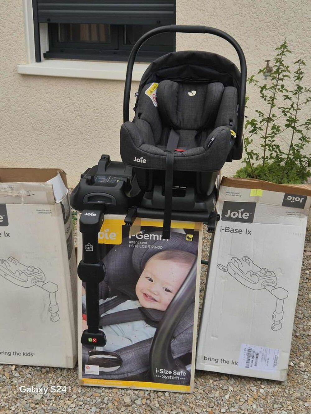 Cosy avec 2 bases ISOFIX Puériculture