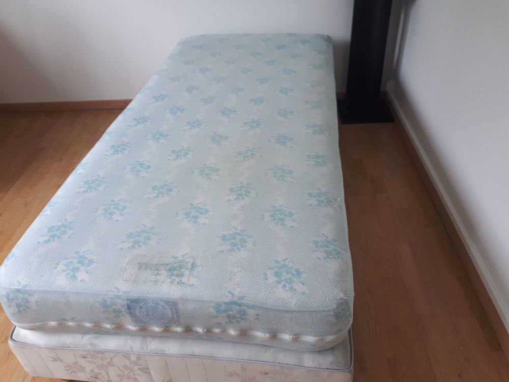 2 lots de matelas + sommier TRECA 90 x 190 Meubles