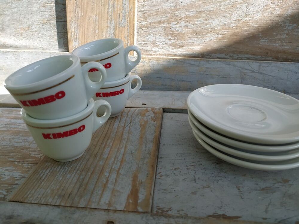 6 Tasses &agrave; Caf&eacute; Kimbo et Sous Tasses D&eacute;co Bistro. Décoration