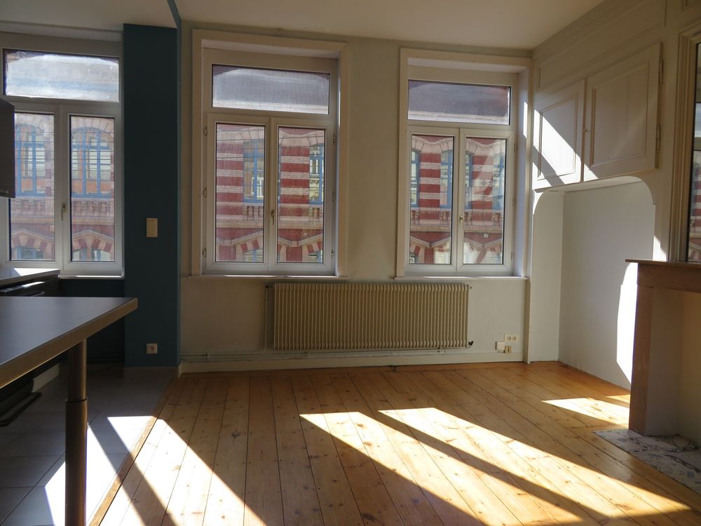 Location Appartement T4 120M² en triplex LILLE métro Cormontaigne Lille