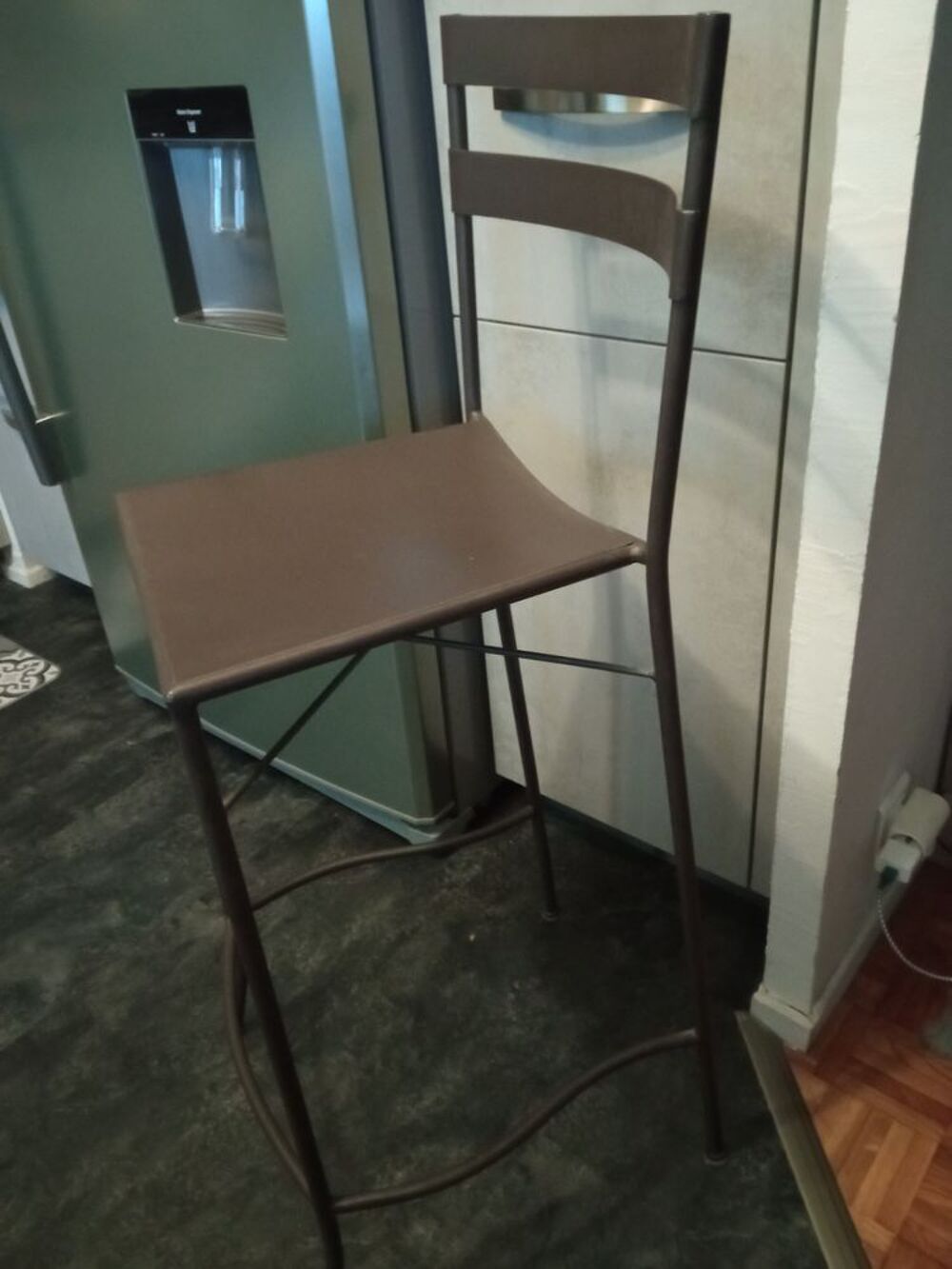 DEUX CHAISES/TABOURETS DE BAR ACIER HAUTEUR ASSISE 74 CM 75e Meubles