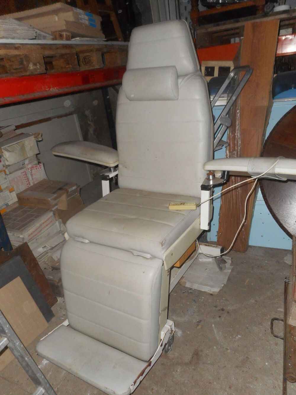 grand fauteuil m&eacute;dicalis&eacute; &eacute;lectrique Jardin