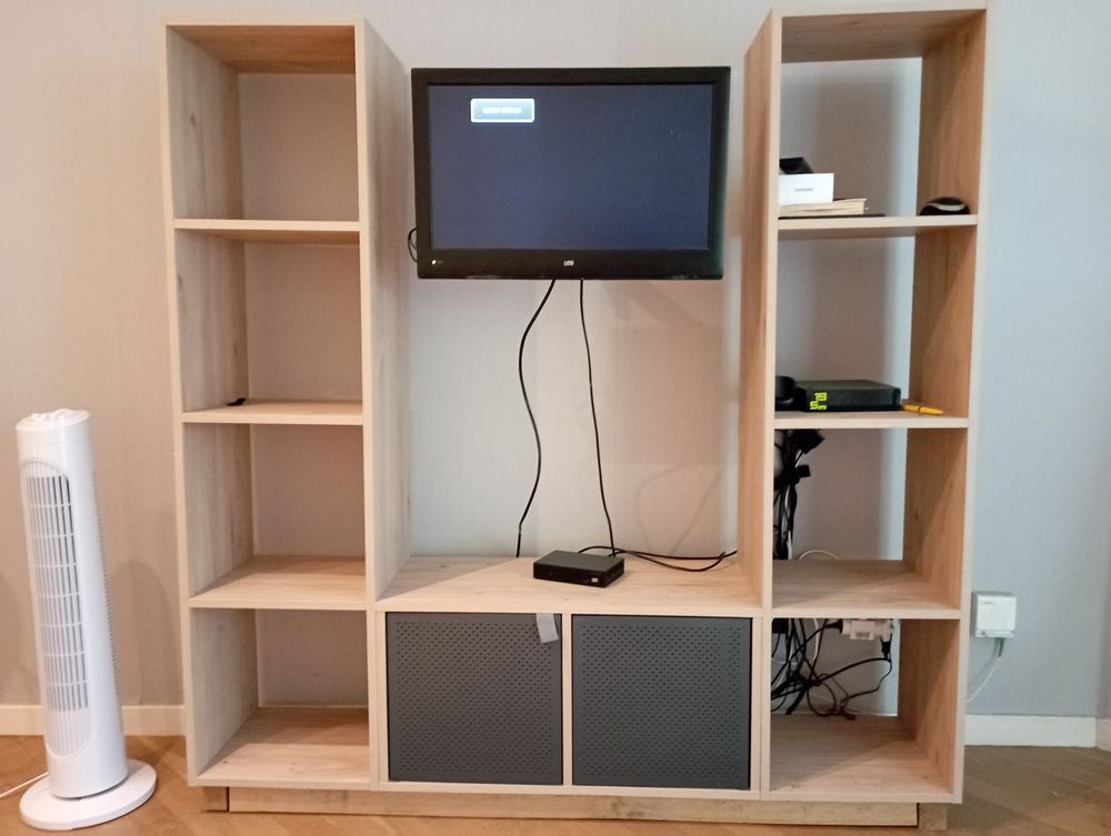 Meuble T&eacute;l&eacute;vision GRATUIT Meubles