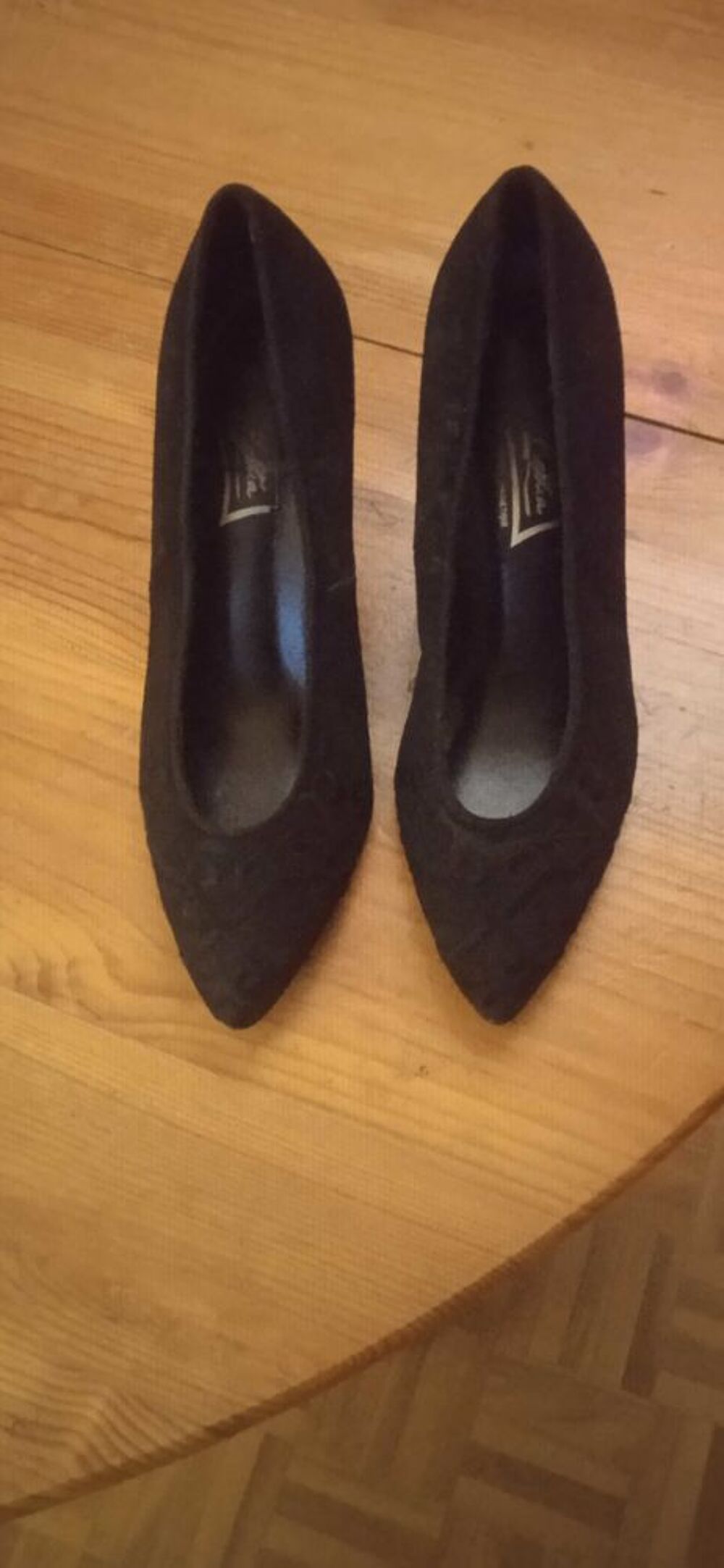 chaussures femmes talons couleur fonc&eacute;s taille 36-37 port&eacute;es une fois Chaussures