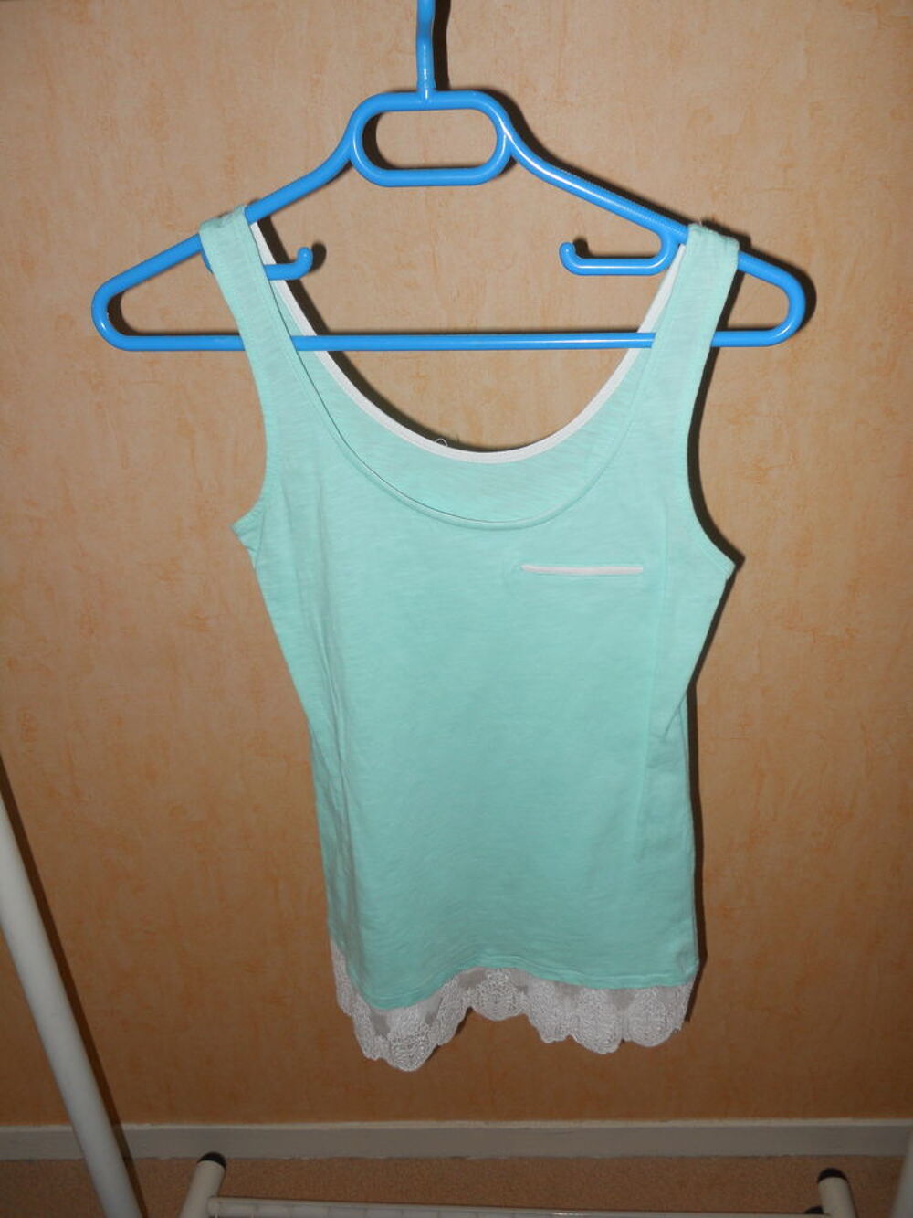 d&eacute;bardeur vert d'eau taille S/36 Vêtements