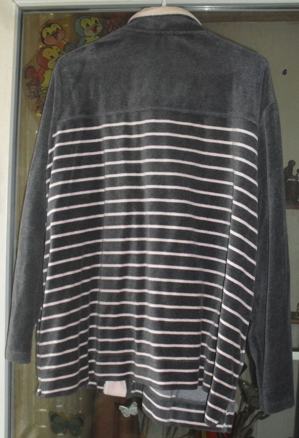 Gilet manches longues Gris &agrave; rayures roses T52/54 Vêtements