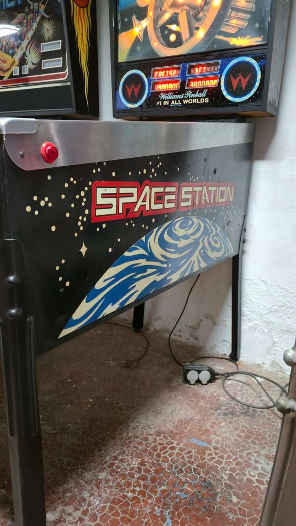 Flipper space station williams multibille afficheur Led Jeux / jouets