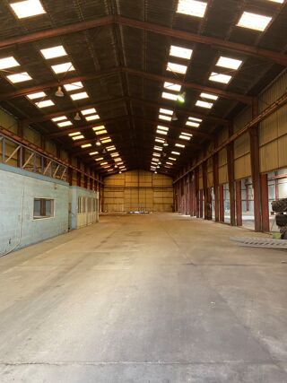  Atelier � vendre 9 pi�ces 2500 m� Gauchy