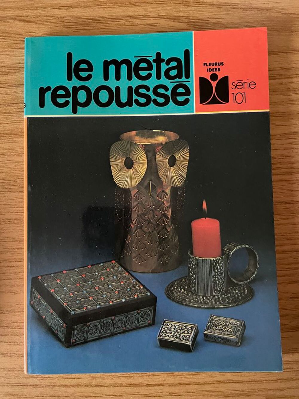 FASCICULES POUR TRAVAUX MANUELS Livres et BD