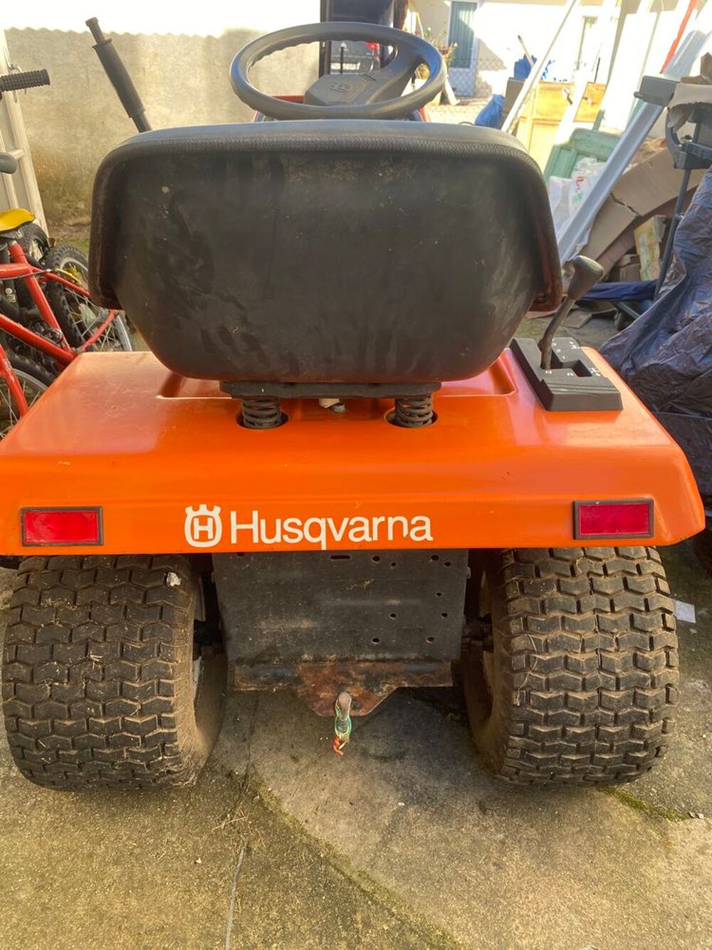 Tracteur husqvarna &agrave; r&eacute;parer Jardin