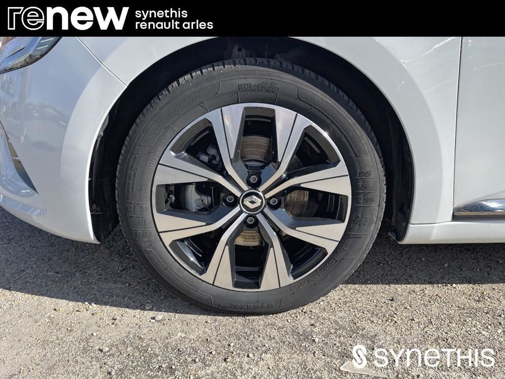 Clio V CLIO SOCIETE E-TECH FULL HYBRID 145 EVOLUTION REVERSIBLE 2023 occasion 13200 Arles