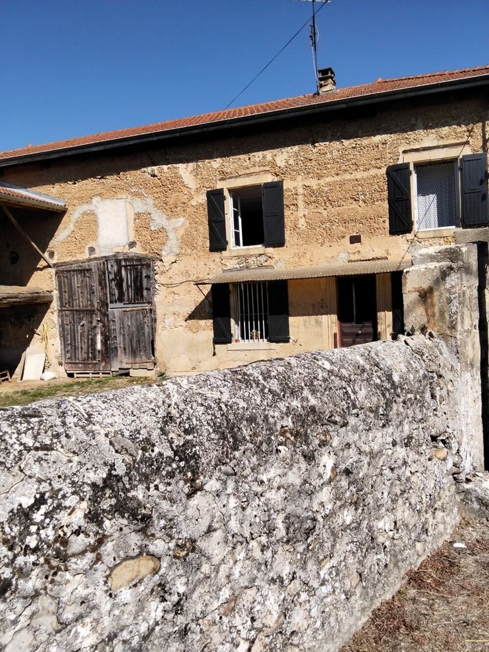 Vente Maison ancienne ferme 108m2
Etable 34m2
Grange 41m2
Bergerie 37 m2 Sillans