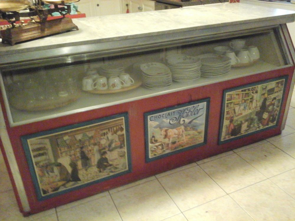 ancienne vitrine epicerie ann&eacute;e 60 tres bon &eacute;tat, Meubles