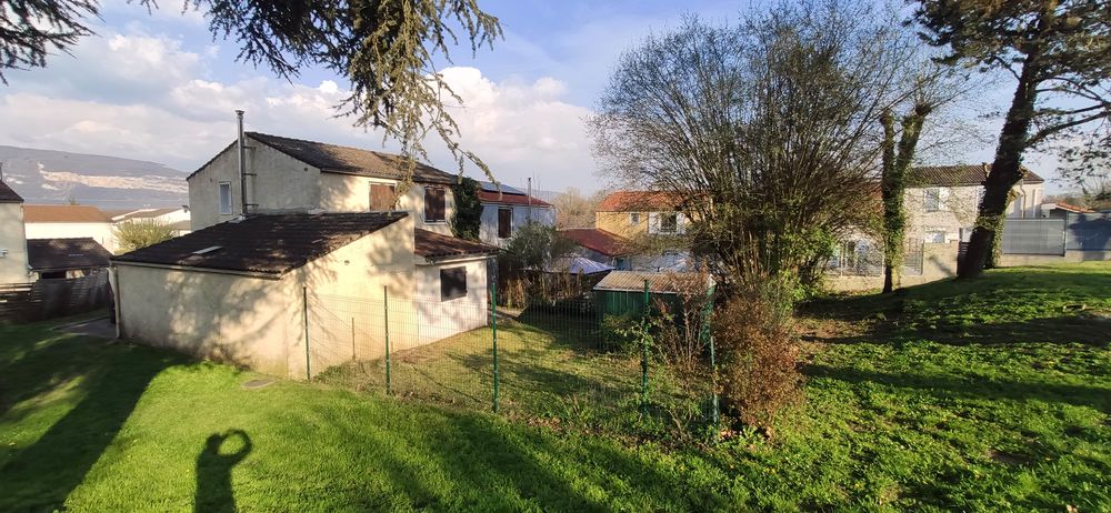 Maison 6 pièces 117 m² · à Montalieu-Vercieu · 117 m² · 215 000 €