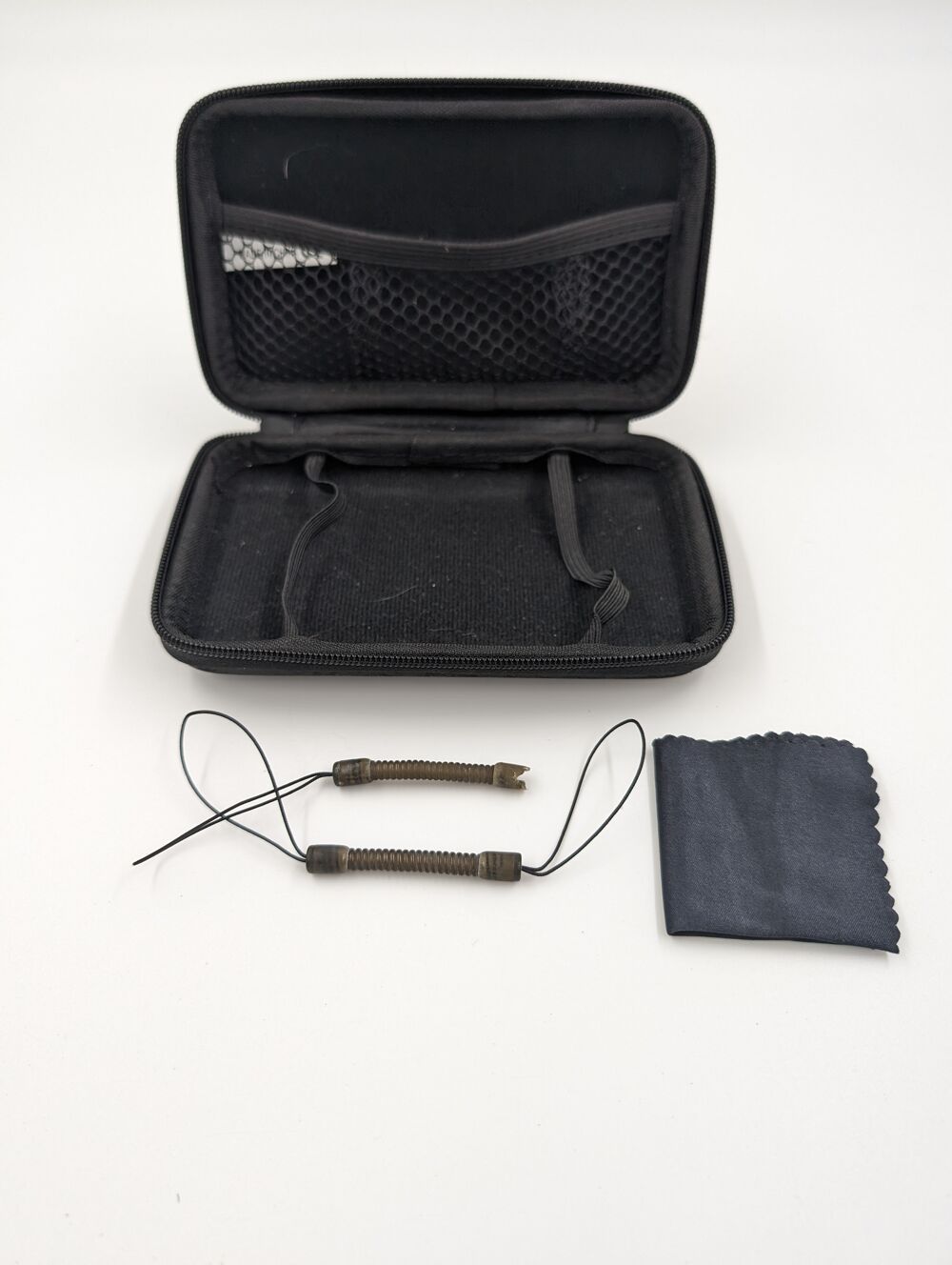 Accessoire Nintendo DS lite pochette ou housse de protection Consoles et jeux vidéos