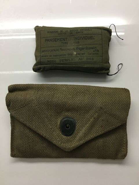Pochette + Pansements type 1949 fabrication 1952 35 tampes (91)