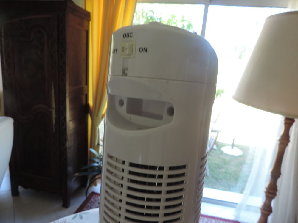 VENTILATEUR A COLONNE AVEC MINUTERIE - 3 VITESSES - Electroménager