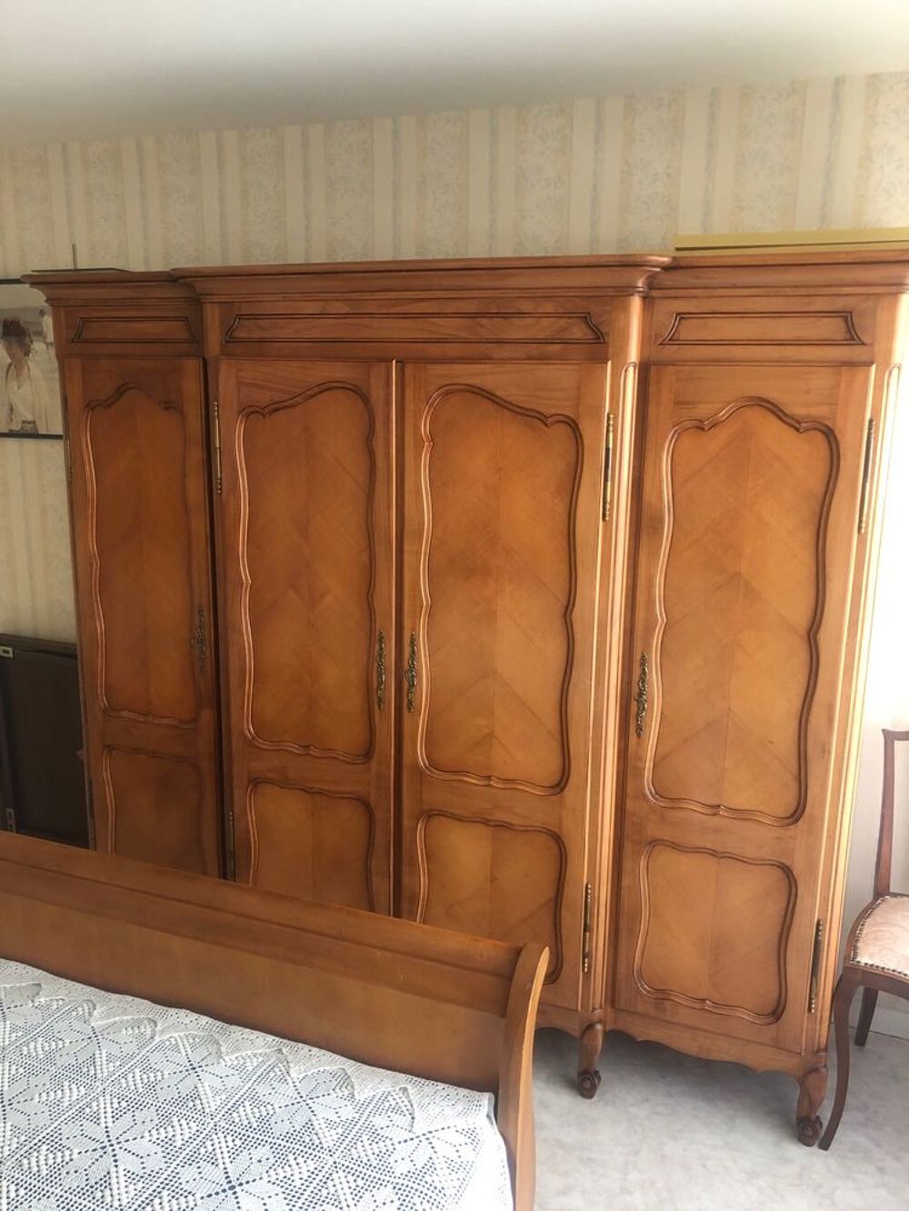 Armoire en merisier Meubles