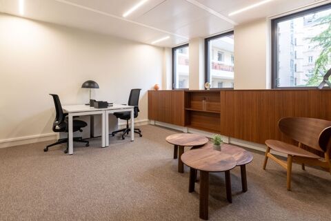 Espace de bureau privé personnalisé en fonction des besoins uniques de votre entreprise à Signature 185 CDG 2454 92200 Neuilly-sur-seine