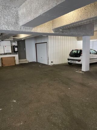  Parking / Garage à louer 14 m² Bordeaux