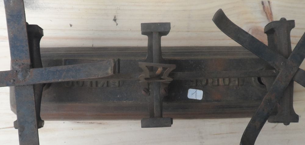 Balance Roberval 5 kg rouge&acirc;tre avec plateaux
Fonctionne Bricolage