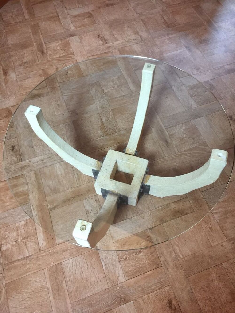 table basse en pierre avec plateau verre de 80cm Meubles