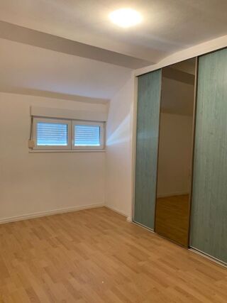  Appartement  louer 4 pices 120 m