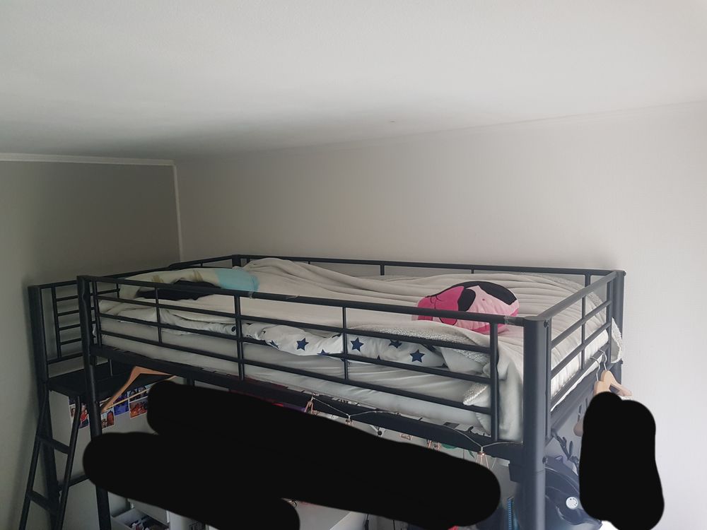 Mezzanine noire alinea sans matelas 
1 personne 90x200 Meubles