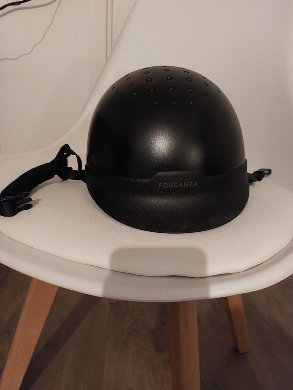Bombe &eacute;quitation Fouganza Sports