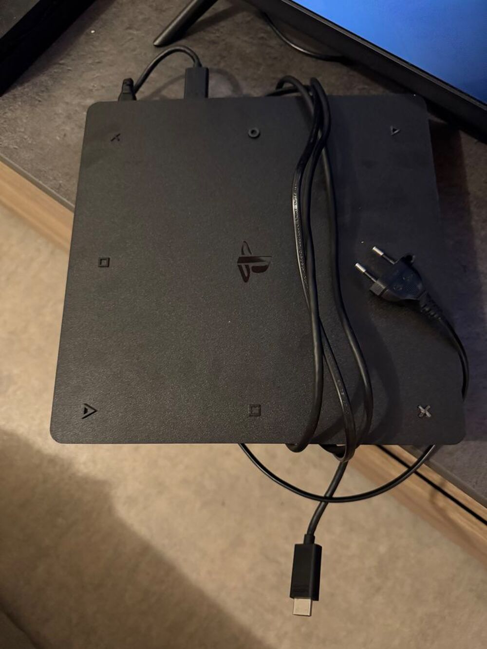 Ps4 slim Consoles et jeux vidéos